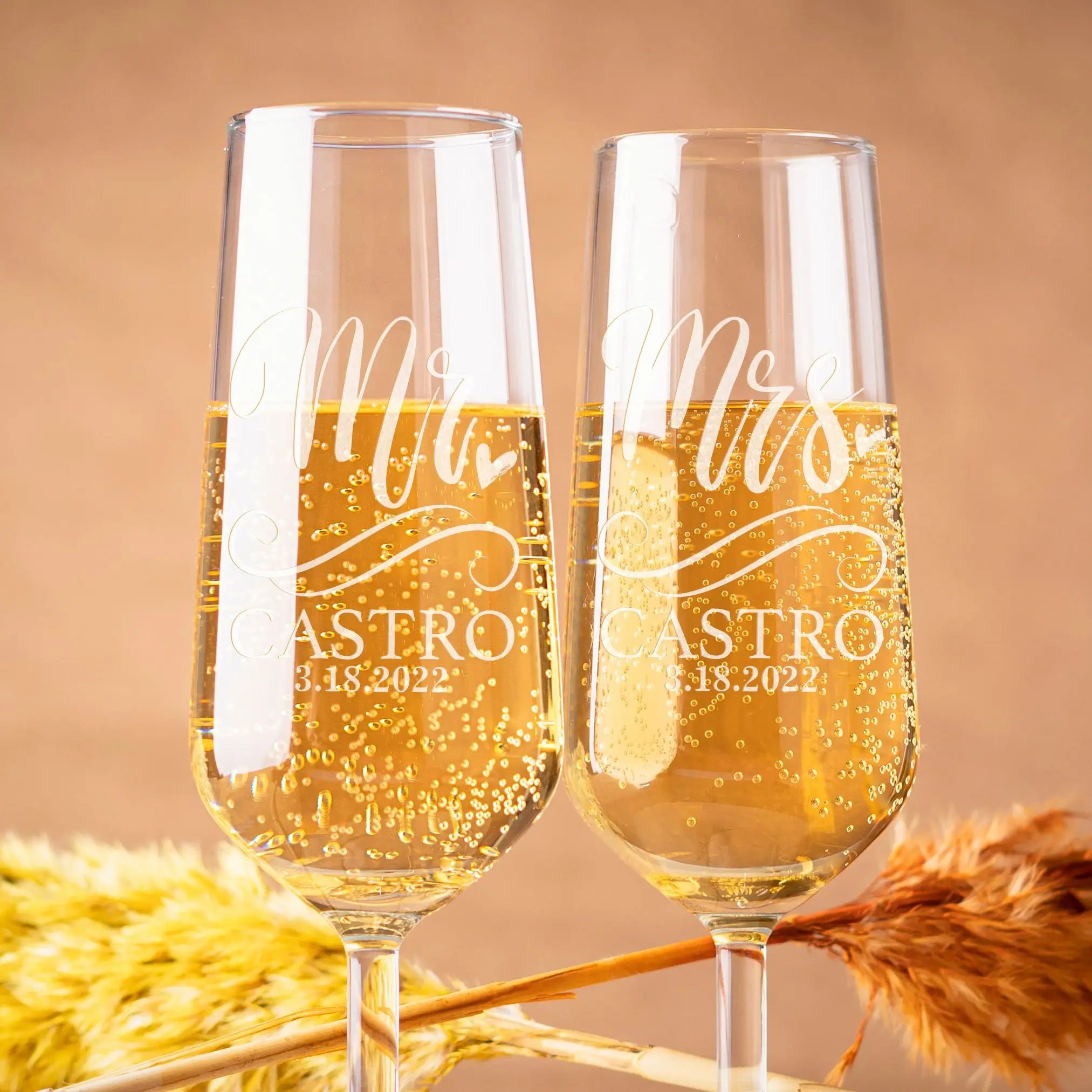 Personalized Mr & Mrs Wedding Champagne Flutes – Engraved Bride & Groom Toasting Glasses (Set of 2)