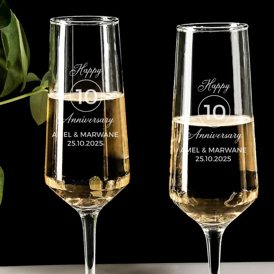 Custom wedding champagne flutes with names engraved