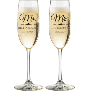 Elegant personalized champagne flutes made from high quality clear glass