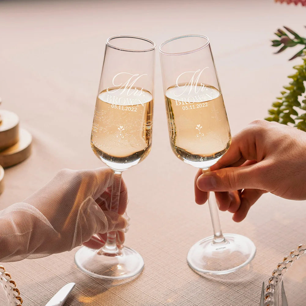 Champagne glass height and volume measurement guide for wedding flutes